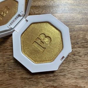 Fenty Beauty Trophy Wife